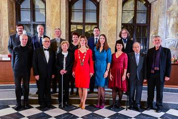 Ocenění s primátorkou Vaňkovou | Foto: Marie Schmerková